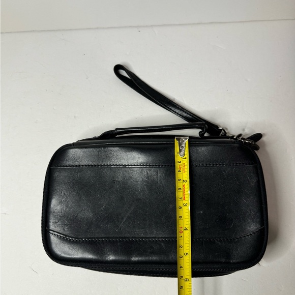 L.L. Bean Vintage Black Leather travel Passport Document organizer wristlet - Picture 12 of 12